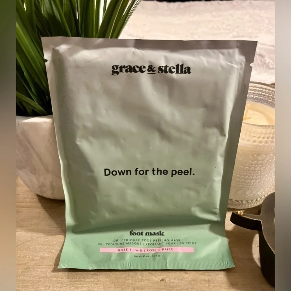 🖤SELF CARE! Grace & Stella foot peel mask AND Sunday Rain relaxation foot soak.